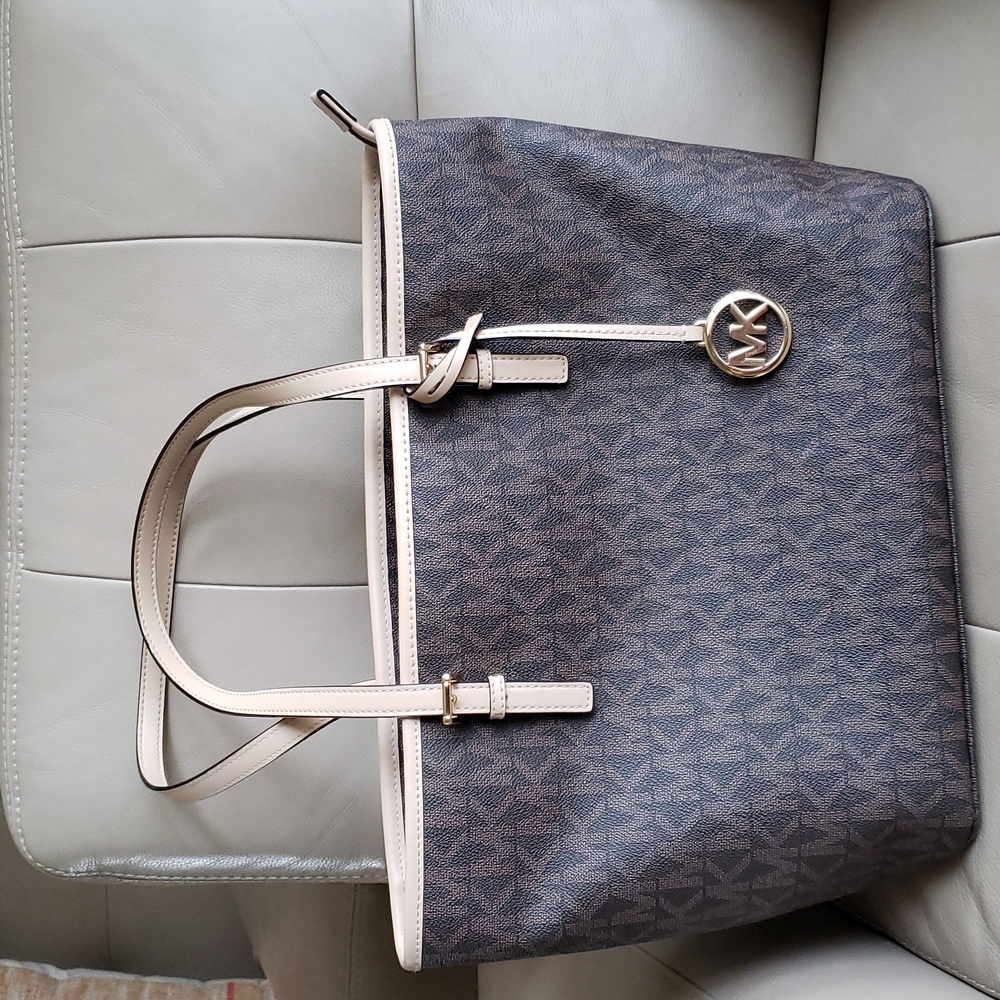 Michael Kors logo print leather large tote new without tags
